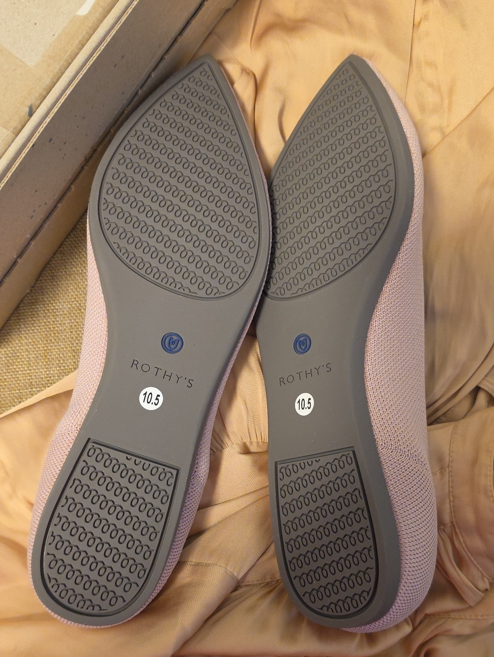 Rothys Petal Pink Pointy Flats - Picture 4 of 4